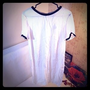 Forever21 White and Black LongTunic